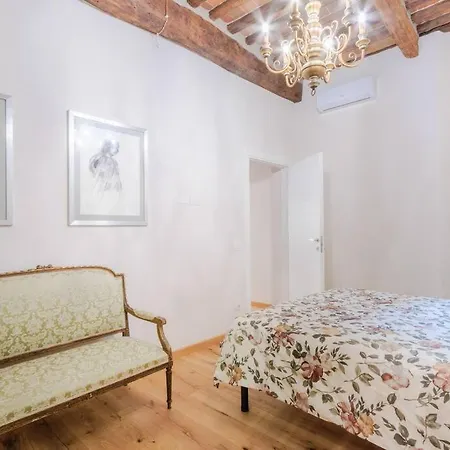 Apartment Smart And Convenient Ground Floor Inside Lucca