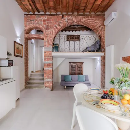 Smart And Convenient Ground Floor Inside *